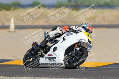 media/Sep-25-2022-CVMA (Sun) [[ee08ed6642]]/Race 6 Amateur Supersport Open/